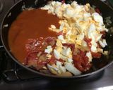 Foto del paso 2 de la receta: Lasaña de atún, huevo duro y piquillos