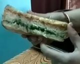 A picture of step 5 of Tricolour Sandwich or Bread pakoda.