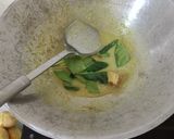 Foto langkah ke 2 dari resep Sayur Opor Tahu Telur.