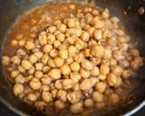 A picture of step 5 of Chole Kulche.