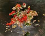 ผัดกระเพรา​ไข่​เยี่ยวม้า วิธีทำสูตร 4 รูป