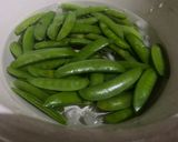 Foto langkah ke 2 dari resep Kapri Bawang Putih.