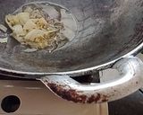 Foto langkah ke 2 dari resep Telur ceplok kecap.