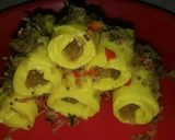 A picture of step 6 of Mango stuffed khandvi.