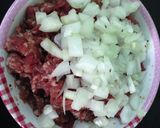 Hình bước làm 2 của món THỊT BÒ BĂM SA TẾ CUỘN LÁ LỐT NƯỚNG