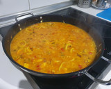 Foto del paso 12 de la receta: Arroz con pulpo, calamares y langostinos