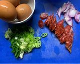 Foto langkah ke 1 dari resep Lapchiong telur.