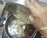 A picture of step 2 of Sahi  Jeera Pulao.