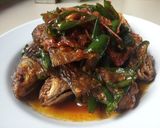 Foto langkah ke 3 dari resep Ikan Belanak Tumis Cabai Hijau.