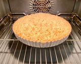 A picture of step 10 of Cake with Frola Dough and Pumpkin Cream.