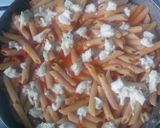 Paradicsomos tészta (arrabbiata penne) recept fázis 3 fotója