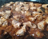 Foto del paso 5 de la receta: Lentejas con secreto y setas en paella