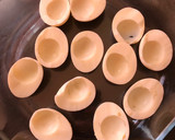 Foto del paso 1 de la receta: Huevos rellenos al horno 🥚