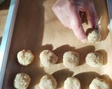 Foto del passaggio 3 della ricetta Biscotti alle mandorle e noci con albume