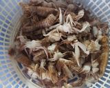 Hình bước làm 1 của món Ghẹ sữa chiên giòn