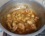 A picture of step 11 of Aalu chicken ka salan.