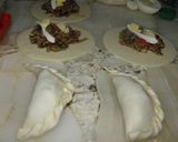 Foto del paso 5 de la receta: Empanadas criollas de carne cortada a cuchillo