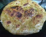 A picture of step 5 of Green Coriander Parantha.
