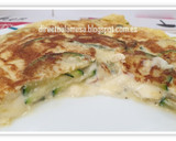 Foto del paso 5 de la receta: Tortilla de calabacín y queso azul