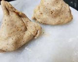 A picture of step 4 of Paneer samosa.