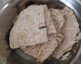 Foto langkah ke 1 dari resep Tempe Goreng Tepung Daun Jeruk.