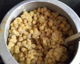 A picture of step 1 of Matra kulche.
