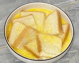 Foto langkah ke 4 dari resep Puding Kukus Roti Tawar.