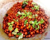 A picture of step 1 of Kala Chana-Puri-Sooji Halwa for Kanjak Pujan.