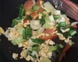 Foto langkah ke 2 dari resep Tumis Mie Lemonilo Praktis.