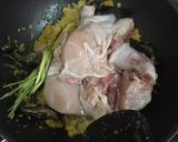 Foto langkah ke 5 dari resep Ayam ungkep lengkuas.