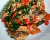 Foto langkah ke 5 dari resep Kembung suwir sambel kemangi #BikinRamadanBerkesan.