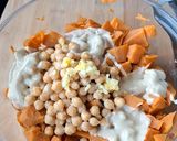 Une image de l'étape 2 de Houmous de patates douces, chou-fleur aux épices et grenade, trio de lentilles.