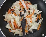 Foto langkah ke 2 dari resep Soun Goreng Sederhana.