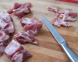 Foto del paso 2 de la receta: Alubias de Tolosa con costillas y punta de jamón