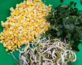 Foto langkah ke 1 dari resep Bakwan jagung daun kelor.