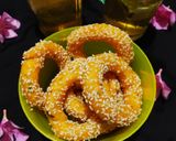 A picture of step 16 of Savoury Rice flour Rings.