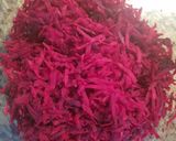 A picture of step 1 of Beetroot cutlet.