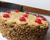Foto del paso 3 de la receta: Torta mousse de dulce de leche, crocante y cerezas