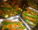 A picture of step 3 of Masaledar chatpati aloo bhindi.