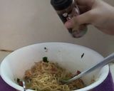 Foto langkah ke 2 dari resep 57. Lumpia isi Mie Goreng.