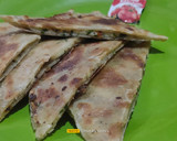 ચીઝ ચીલી ગાર્લિક પરાઠા (Cheese Chili Garlic Paratha Recipe In Gujarati) રેસીપી સ્ટેપ3ફોટો