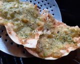 A picture of step 5 of Papad Moong dal Chaat.