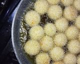 Foto langkah ke 4 dari resep Pumpkin Balls.