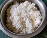 A picture of step 1 of Vegetables Fried Rice.
