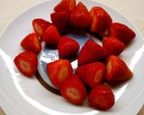 Foto del paso 1 de la receta: Leche de fresa 🍓