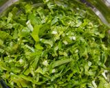 मूली के पत्तों का साग (mooli ke patto ka saag recipe in Hindi) रेसिपी चरण 1 फोटो