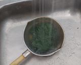 Foto langkah ke 4 dari resep Daun Singkong Rebus Empuk.