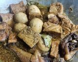 Foto langkah ke 3 dari resep Semur Ayam Tahu Telur Kecap.