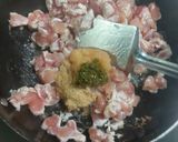 A picture of step 1 of Fajita chicken box pattice.