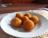 Foto langkah ke 6 dari resep 3. Bola Ubi Kuning Krispy.